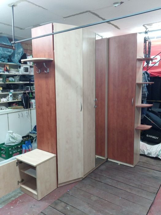 Szafa ubraniowa narożna rozkładana