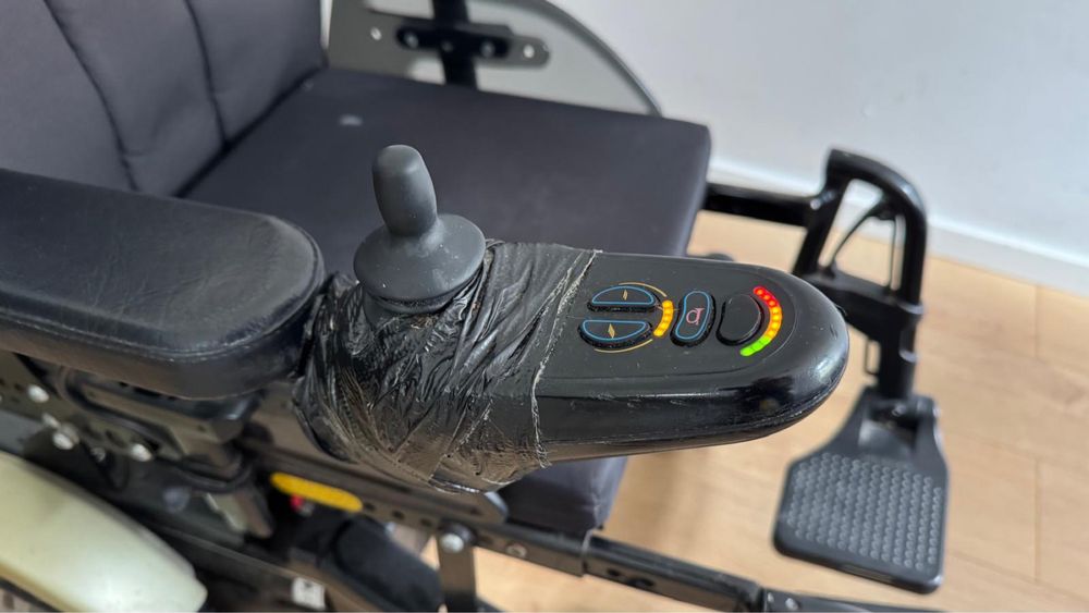 Wózek inwalidzki elektryczny OttoBock B400