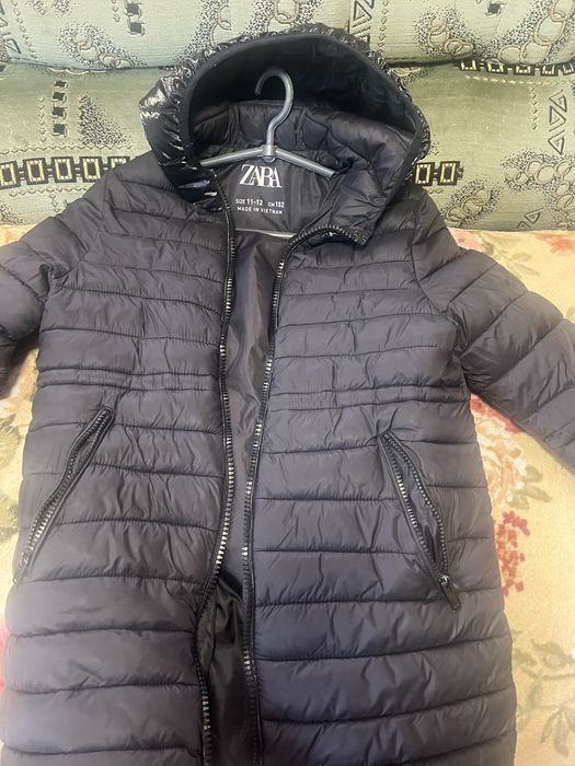 Пальто для дівчинкиZara