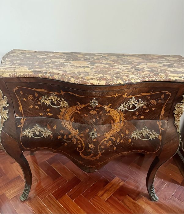 Cómoda antiga Luís XV