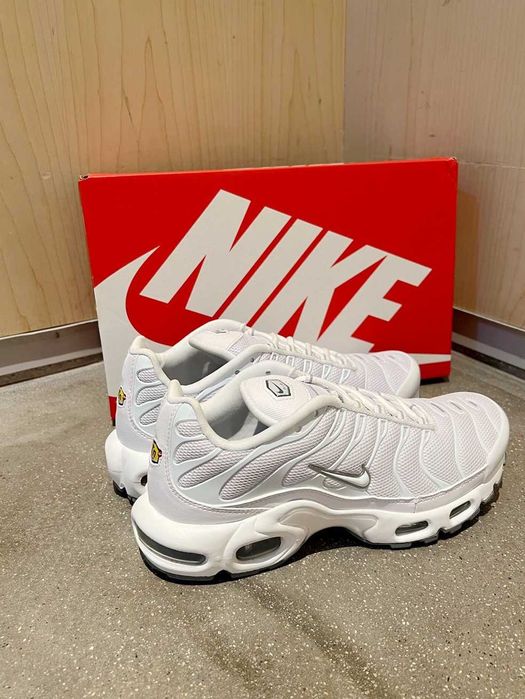 Air Max TN Plus White R.40