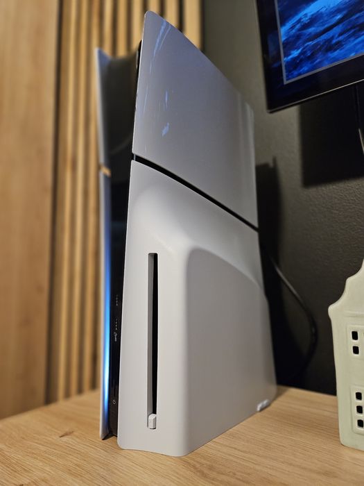 Konsola PS5 Slim z napędem 1TB Gwarancja