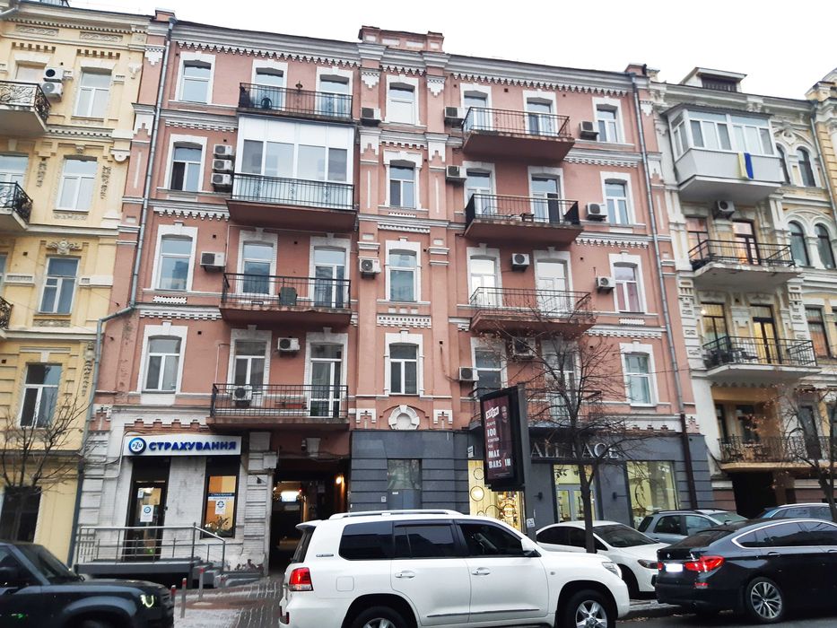Без комісії. Оренда 3к квартири в Центрі, 130м2, вул. Шота Руставелі 34, метро Палац спорту, Площа Українських Героїв.