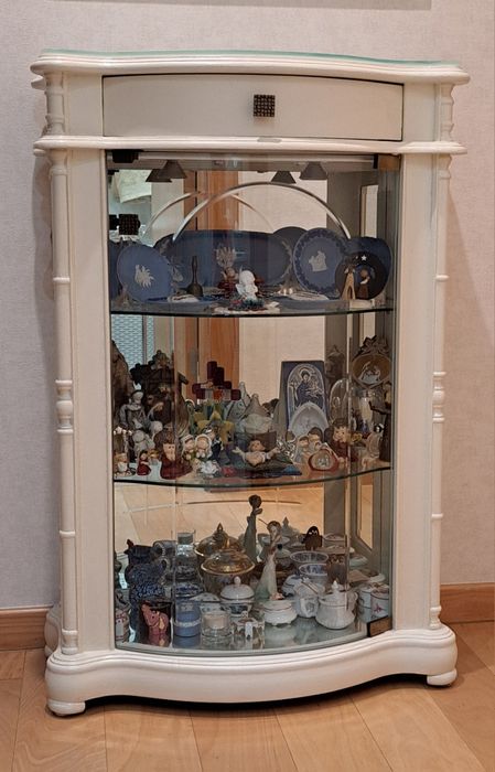 Armário  Cristaleira restaurado