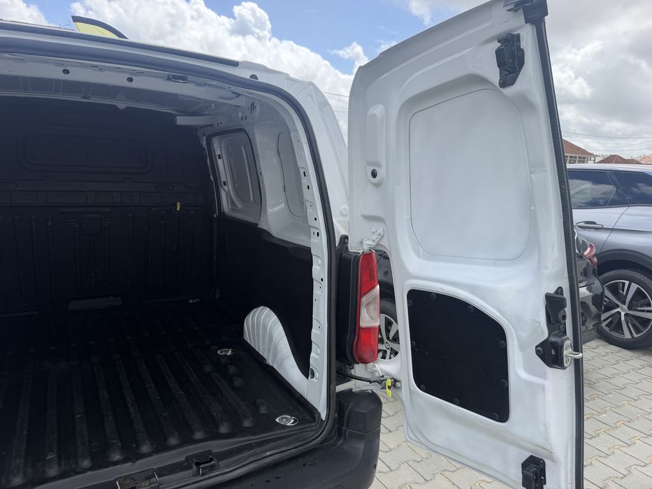 Toyota Proace City 1.5 hdi Exclusive Nacional Iva no preço