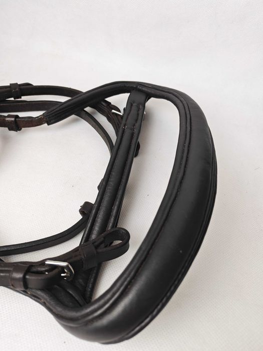 Ogłowie wykonane z mięciutkiej skóry, Claridge House