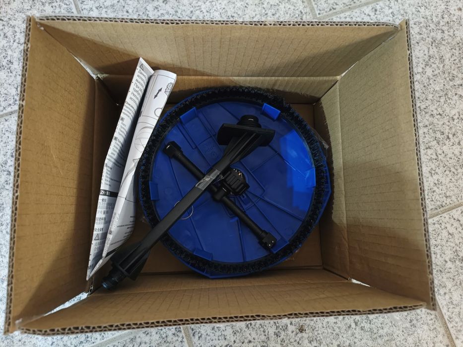 Nilfisk Compact Patio Cleaner