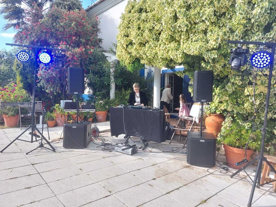 ALUGUER  Sistemas de Som e Luz para Eventos