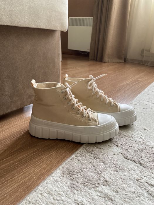 Кеди в ідеальному стані