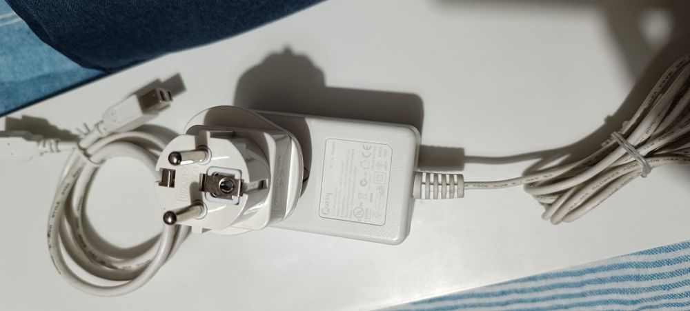Apoio écran e hub com 6 USB