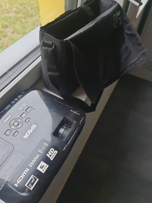 Epson EH-TW490 Projektor HD HDMI + Pilot + Torba + Instrukcja | Kompletny zestaw
