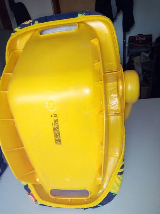 Nosidełko, fotelik dla lalki Chic 2000