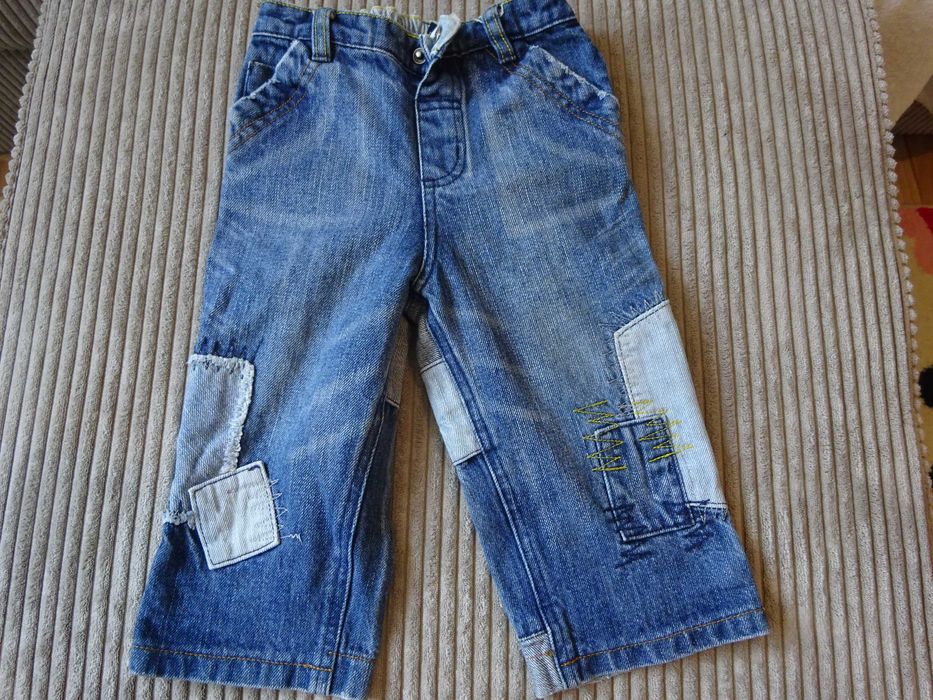Dżinsowe spodenki 3/4 na wzrost 86 cm