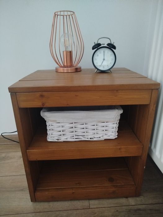 Drewniane szafki nocne 2 szt z lampkami