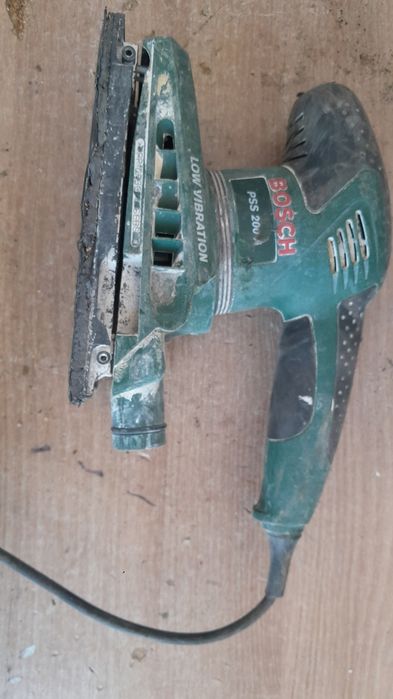 Szlifierka oscylacyjna Bosch PSS 220