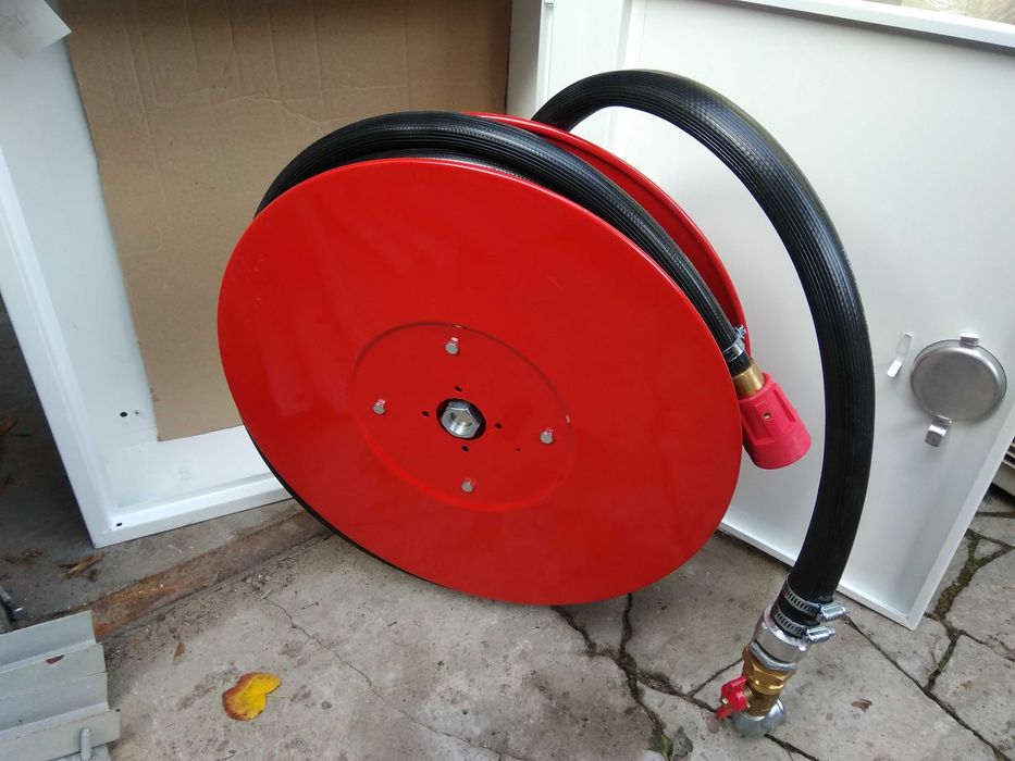 Пожарный кран-комплект HW-19 (25) навесной