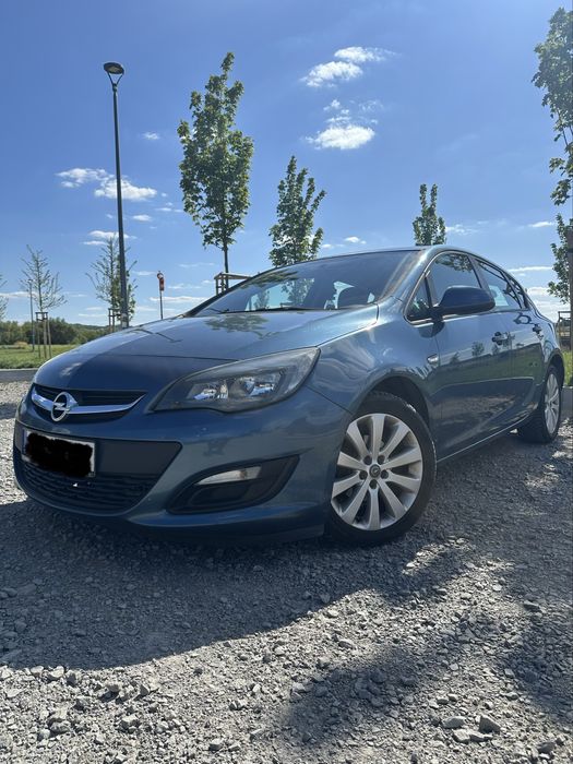 Opel astra J bez turbo