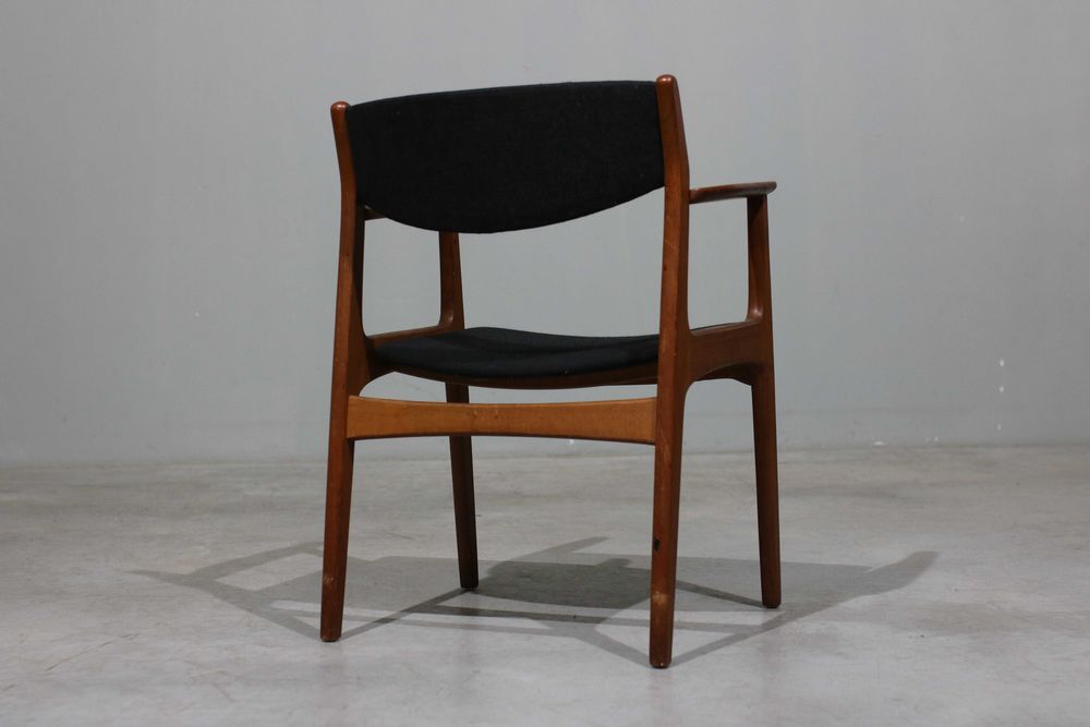 Par cadeirões Henning Kjaernulf em teca | Danish Design