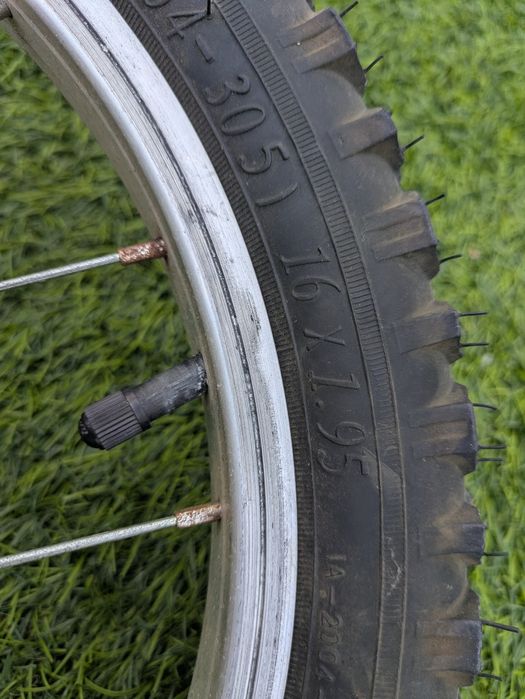 Bicicleta de criança roda 16