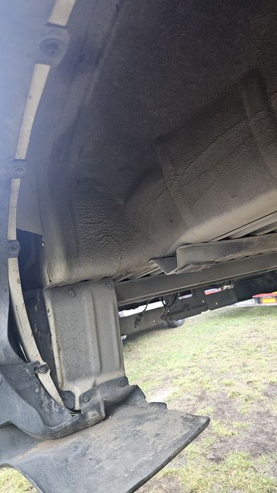 Nissan Navarra/Pickup paka zabudowa tył d22