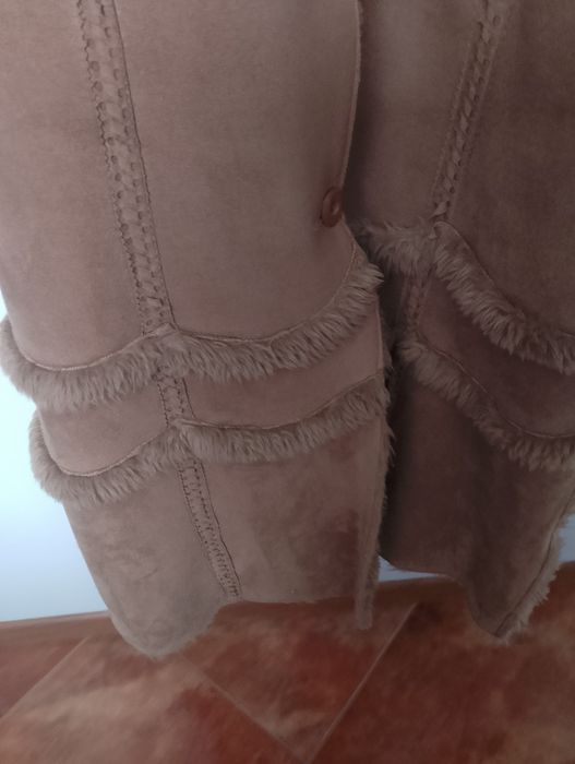 Kożuch damski camelowy