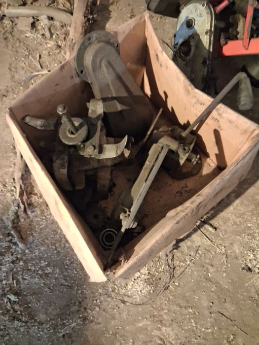 Moto enxada Benassi RT401 a gasolina de mistura para peças