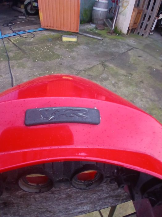 Carnagem traseira e farolim traseiro VFR 800