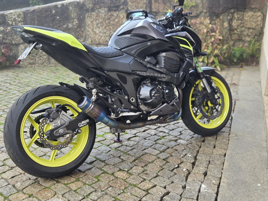 Kawasaki  Z800 full