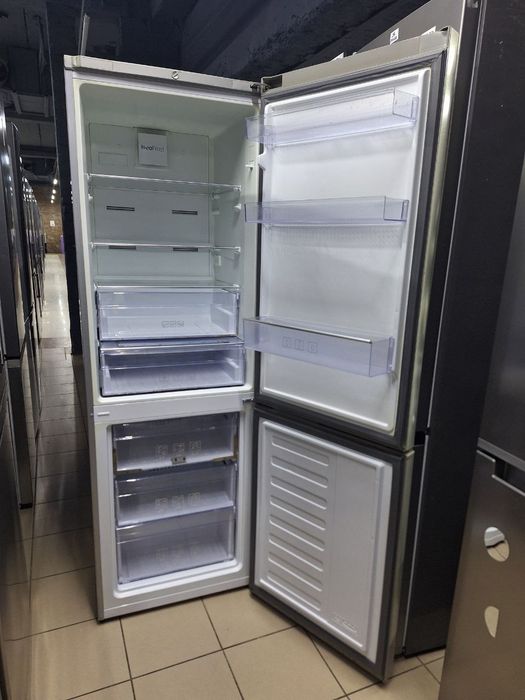 Двокамерний холодильник Beko. Техніка з Європи. No Frost