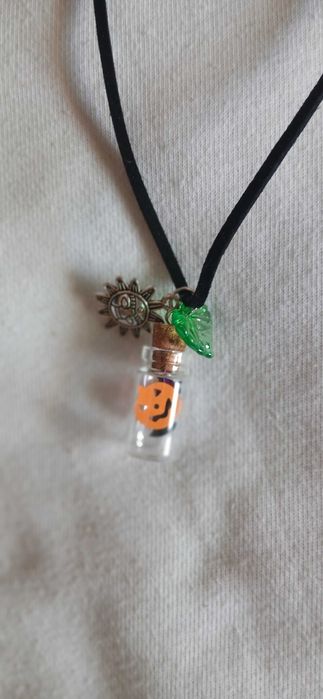 Colares místicos.