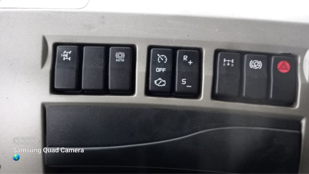 Тягач Renault PREMIUM 450 DXI
