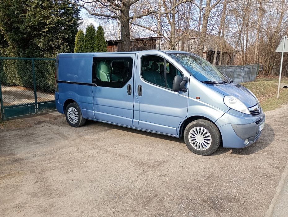 Opel Vivaro # 6 miejsc # super stan