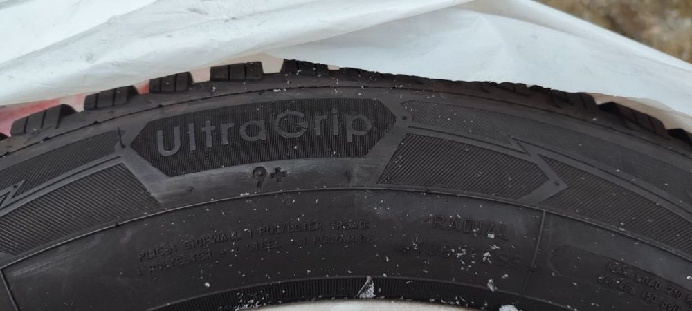 Зимові шини з дисками BMW 3 g20 g21 205/60R16 Goodyear