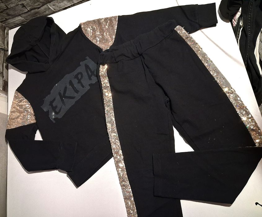 Paka ubran dla dziewczynki 140/146