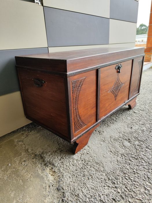 Arcas de madeira ,duas por 120€