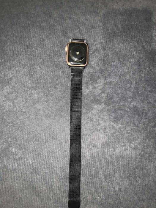 Apple Watch Series 5 40mm GPS Pink Gold (Różowe Złoto)