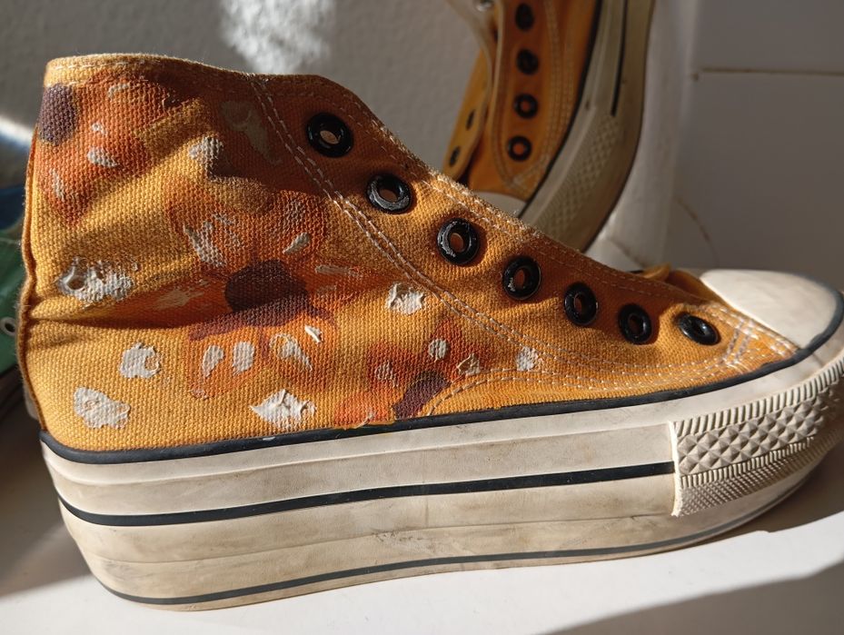 2 pares de. tênis 33