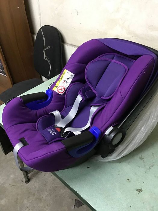 BRITAX-ROMER Baby-Safe i-Size + БАЗА