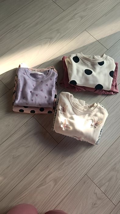 Sprzedam bluzy rozm.104/110/116