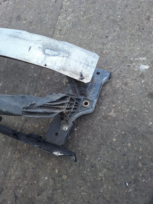 Belka zderzaka Corsa D Opel wzmocnienie Corsa D
