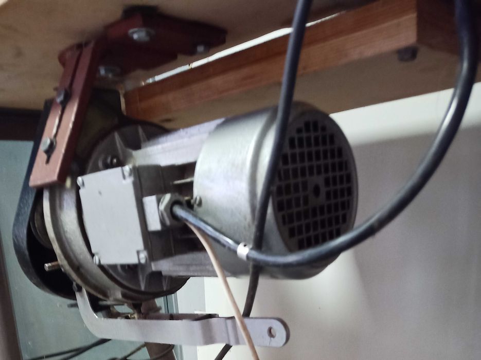 Silnik przemysłowy o mocy 550W/380/220V.