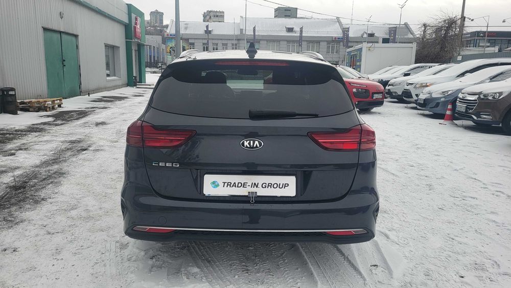Авто Kia Ceed 1.6
