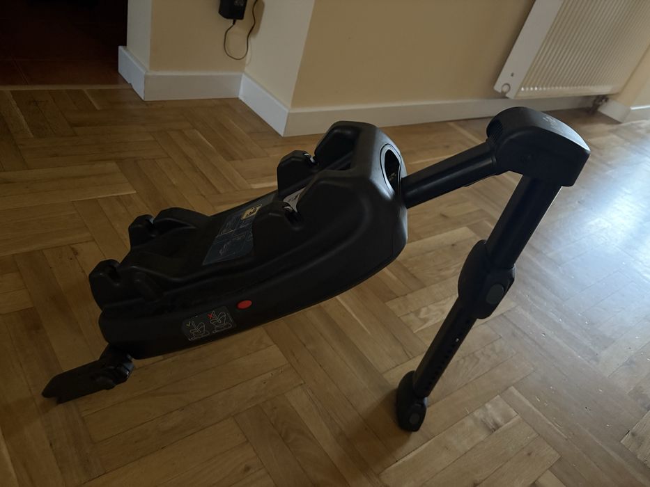 Baza i fotelik Jolie