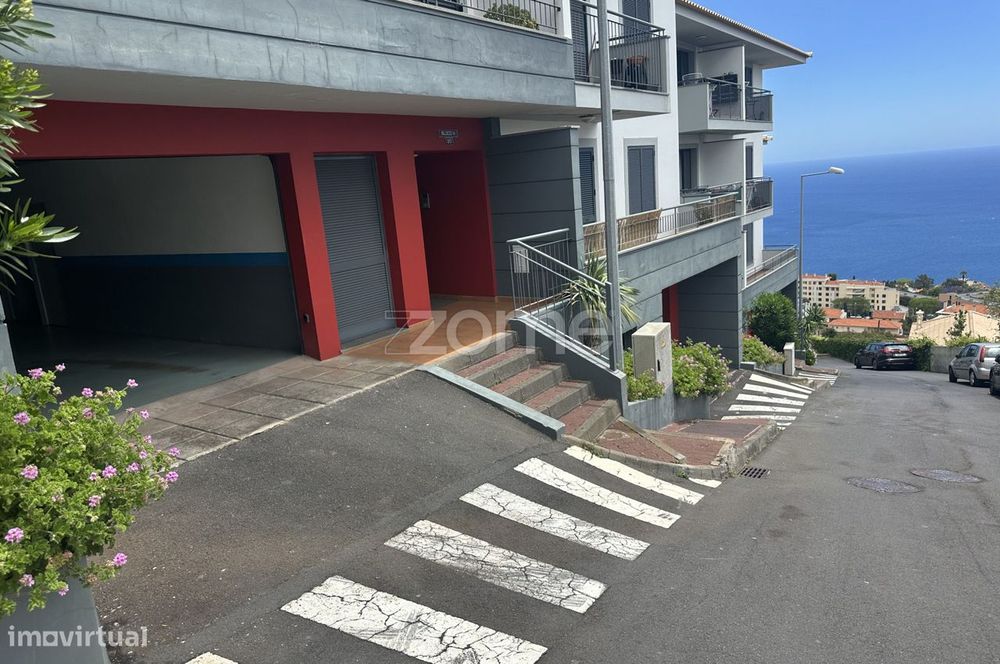 Garagem/estacionamento