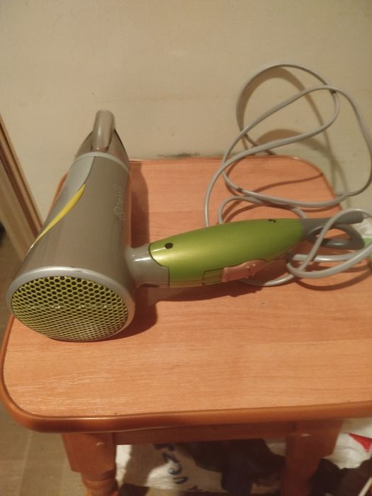 Продам профессиональный фен