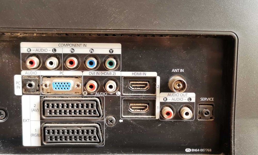 Telewizor Samsung LE32A551P2R 32" HDMI - uszkodzony, nie włącza się !