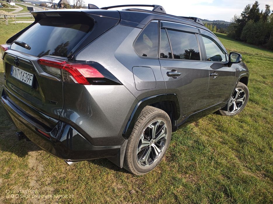 Toyota RAV4-4 Prime. Plug-in  hybrids