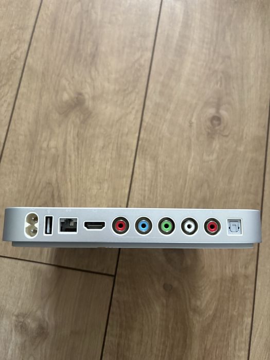 Apple Tv gen. 1 uszkodzone / na części