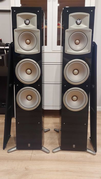 Kolumny podłogowe Yamaha NS-555