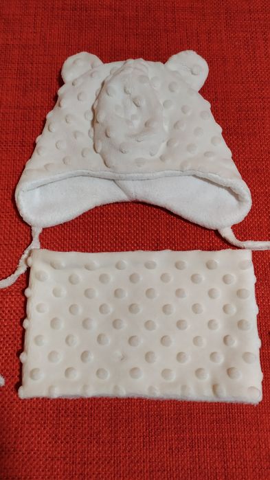 Шапочка та хомутик 4-5міс